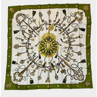 HERMES 100% Silk Scarf Carre 90s Les Cles Green K… - image 1