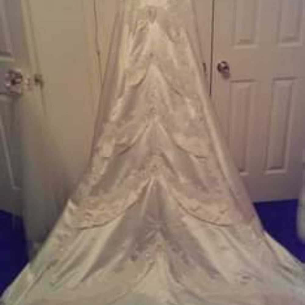 Davids Bridal Wedding Dress - image 2