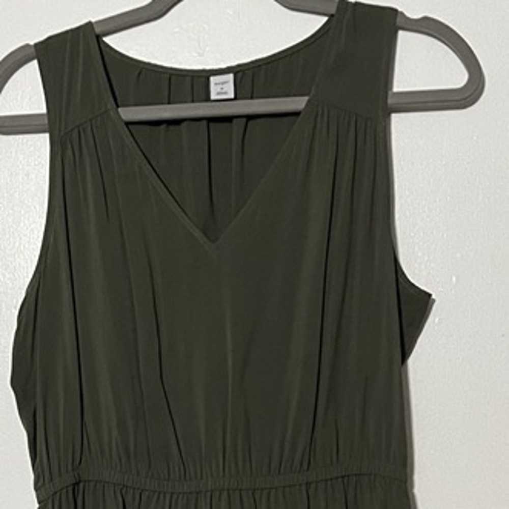 Old Navy Olive Green Sleeveless Waist-Defined V-N… - image 1