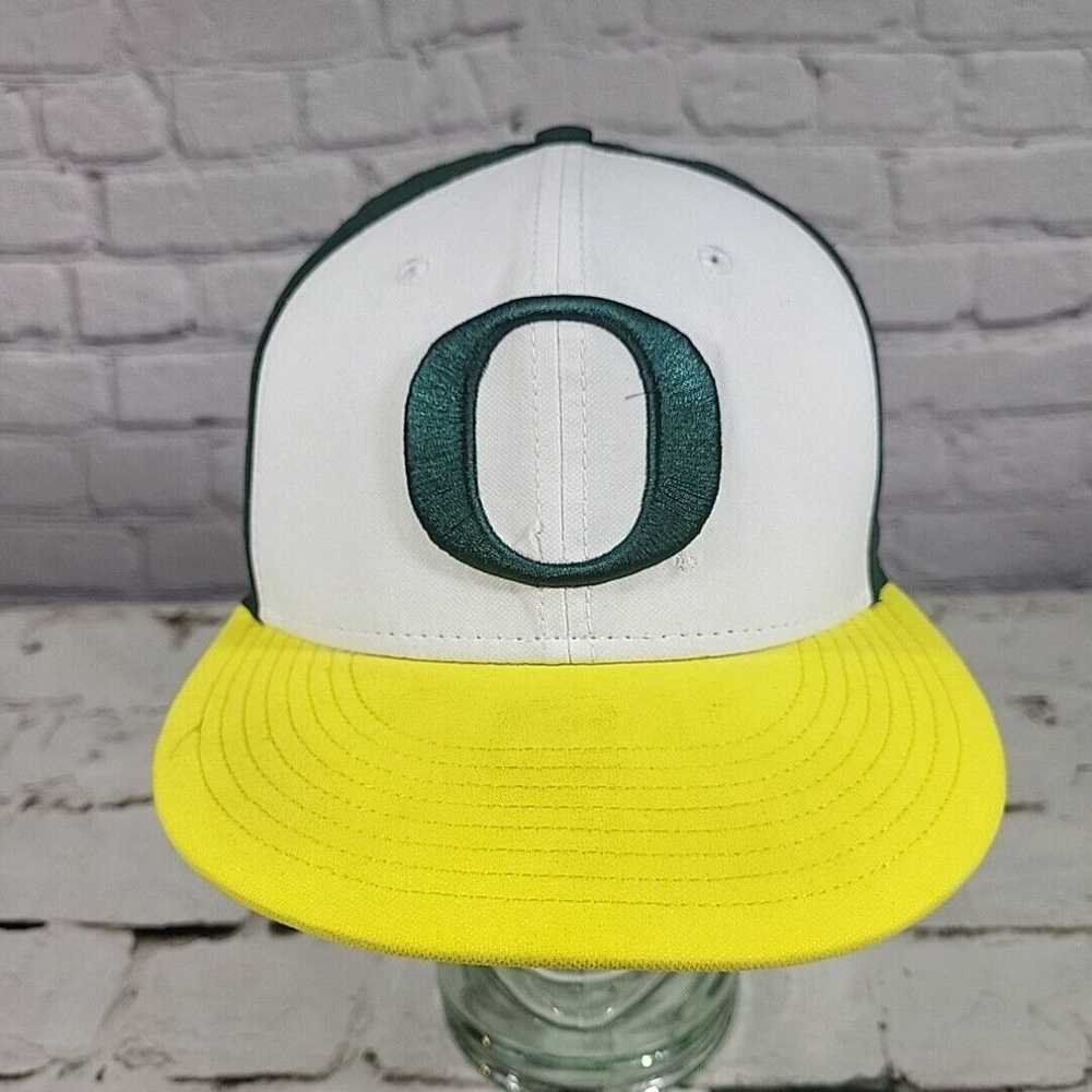 Nike Nike True Oregon Ducks Snapback Hat Adjustab… - image 1