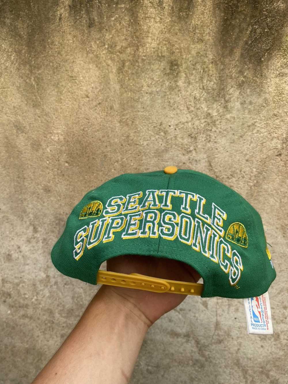 NBA × Rare × Vintage Vintage 90s Seattle SuperSon… - image 3