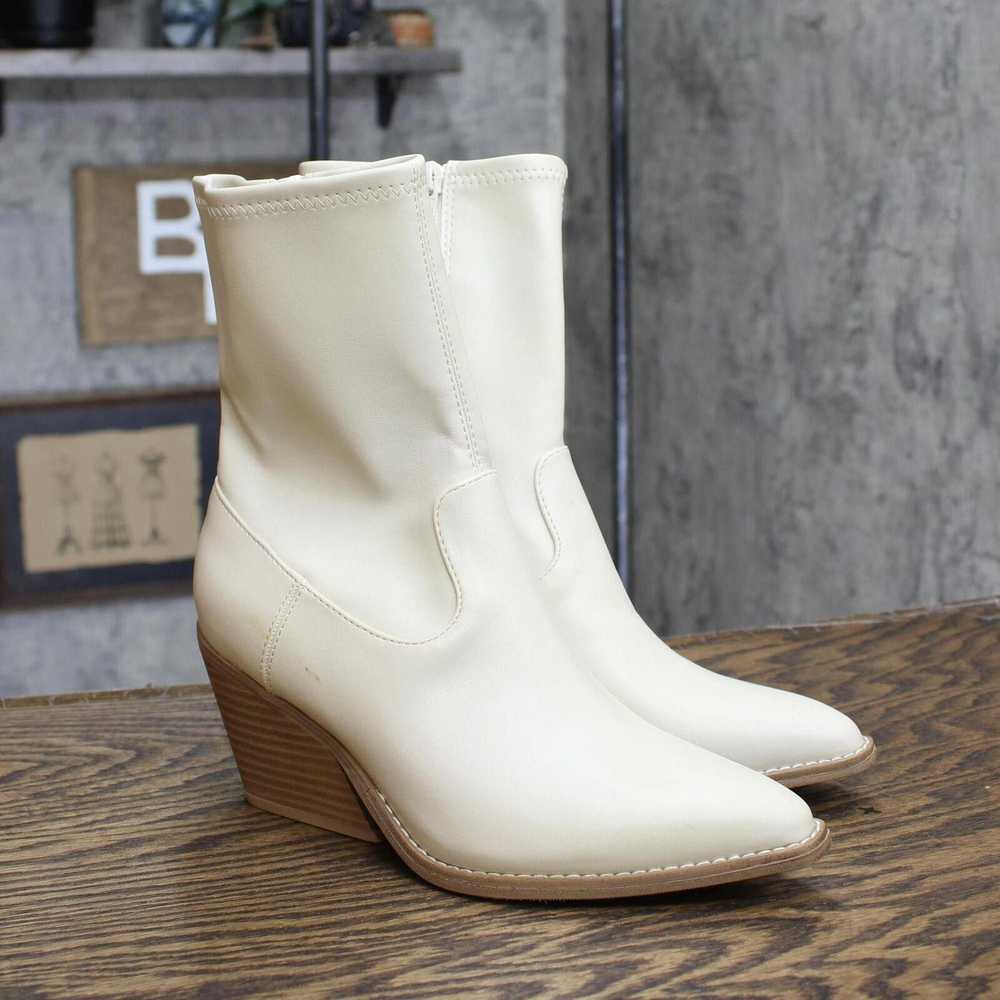 Designer Universal Thread Aubree Ankle Boots 8837… - image 1