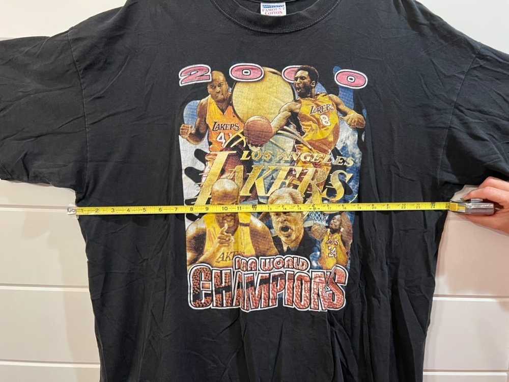 Gildan Very Rare 2000 Lakers NBA Champions T-Shirt - image 4