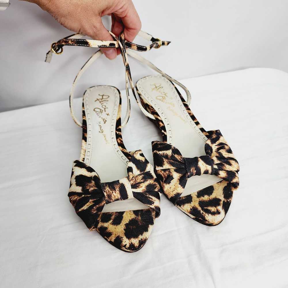 Alice + Olivia Alice + Olivia Alexi Leopard Print… - image 1