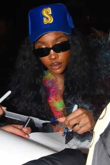 Sza sos tour 2023 - Gem