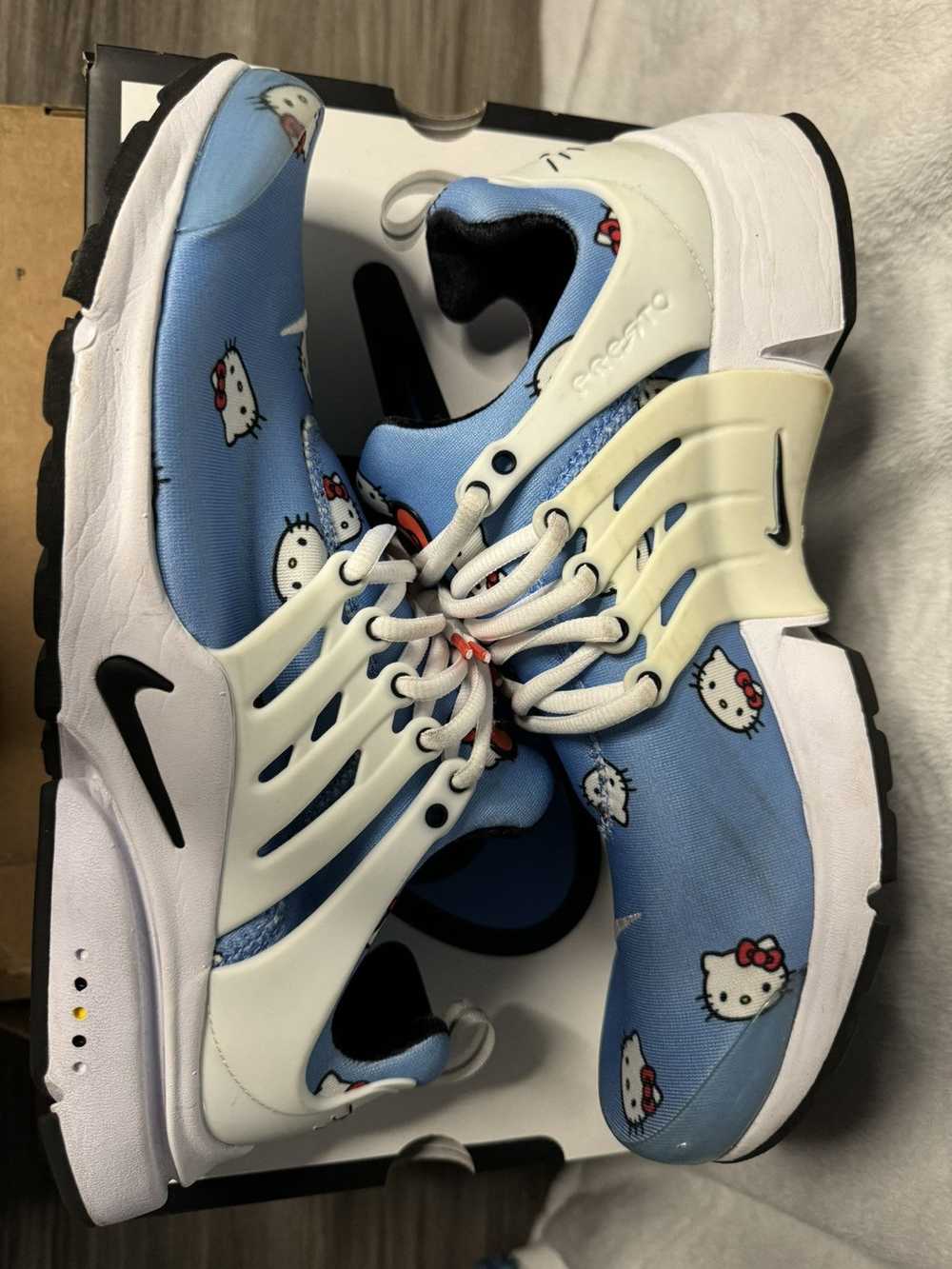 Nike Hello Kitty x Air Presto 'University Blue' 2… - image 6