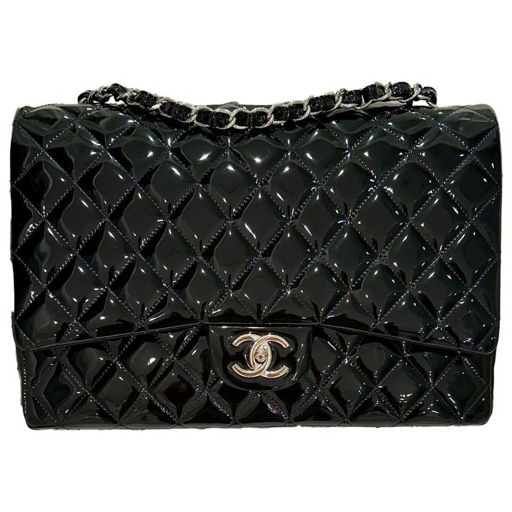 Chanel Timeless/Classique patent leather crossbod… - image 1