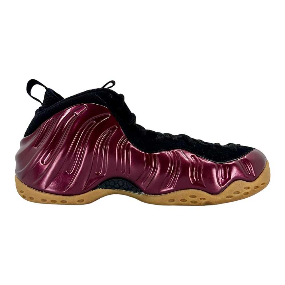 Nike Air Foamposite One Maroon - image 4