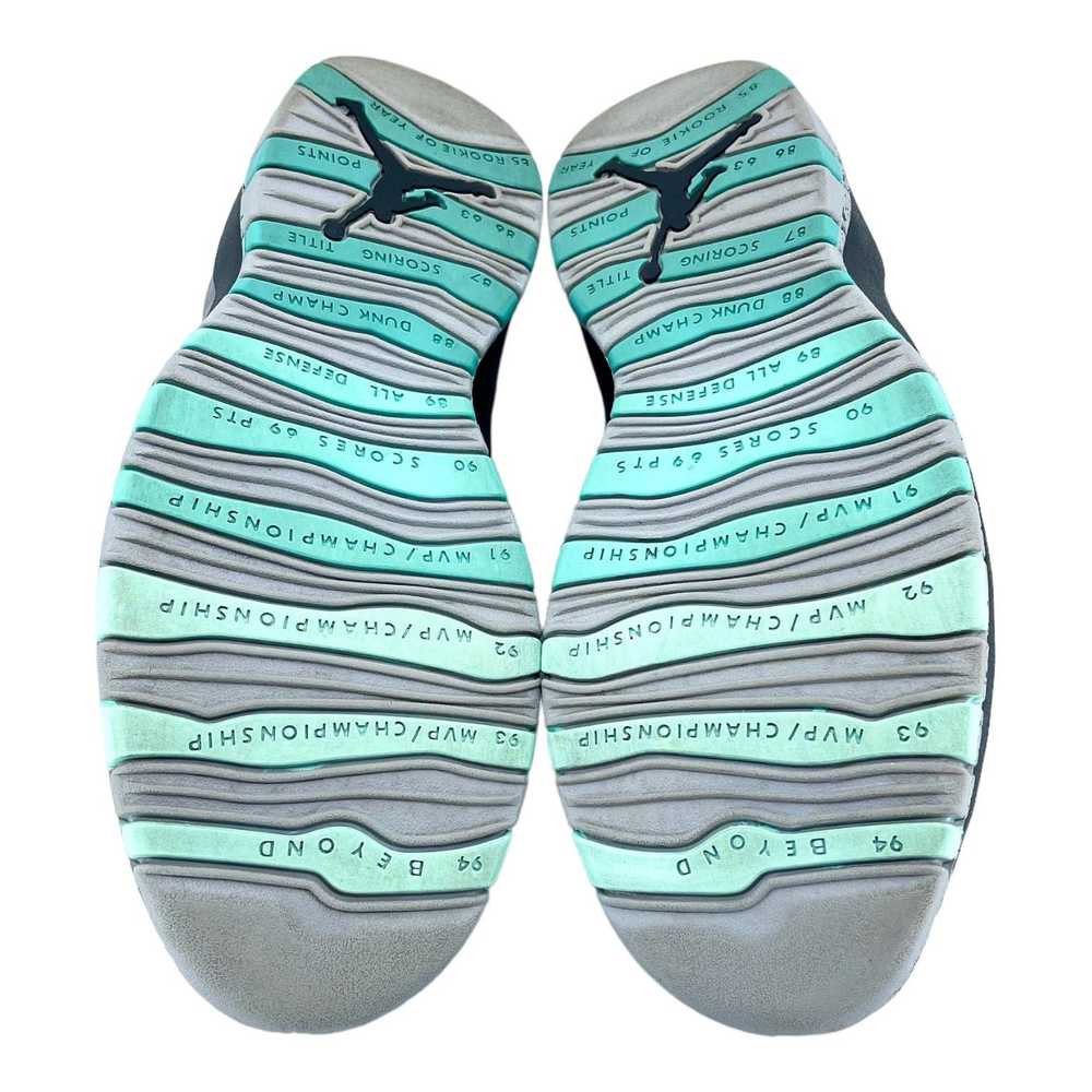 Jordan Brand 10 Retro Lady of Liberty - image 7