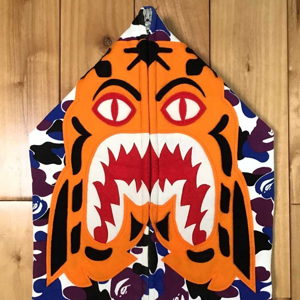 Bape 🔥Hong Kong city camo🔥 tiger full zip hoodi… - image 2