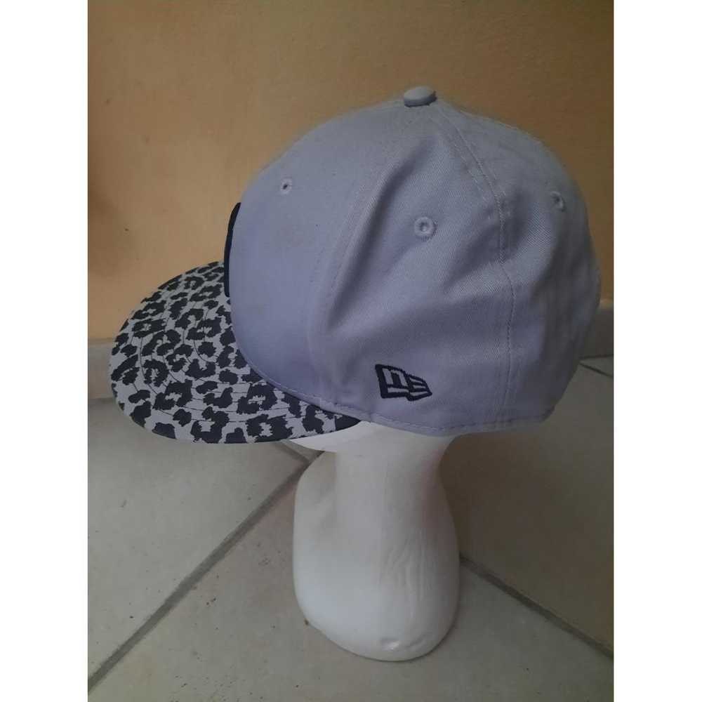 NEW Era Cloth cap - image 4