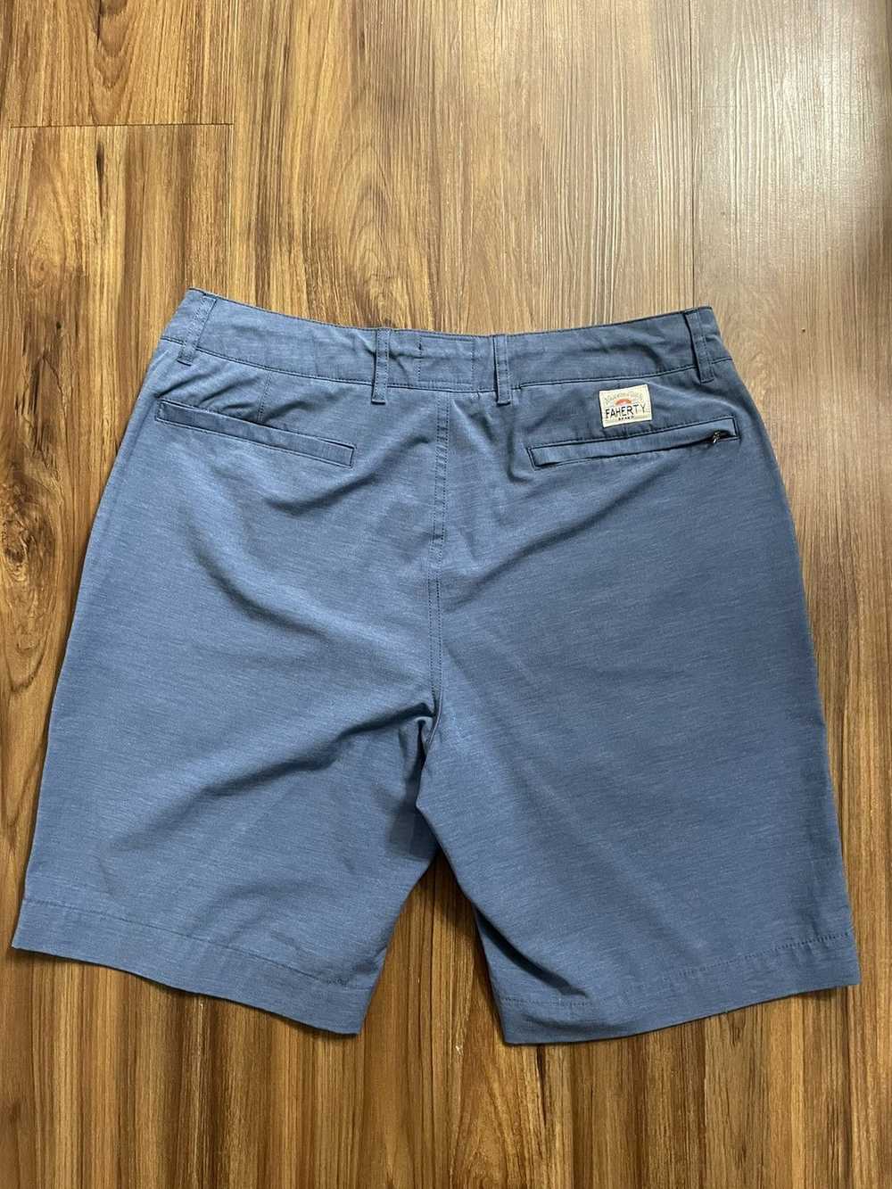 Faherty Faherty Blue Shorts (32 waist, 8 inch ins… - image 3