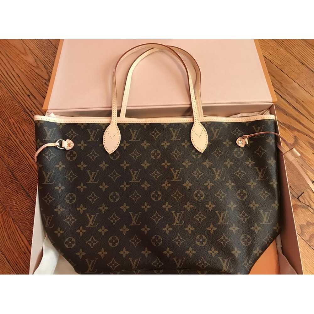 Louis Vuitton Neverfull leather tote - image 3