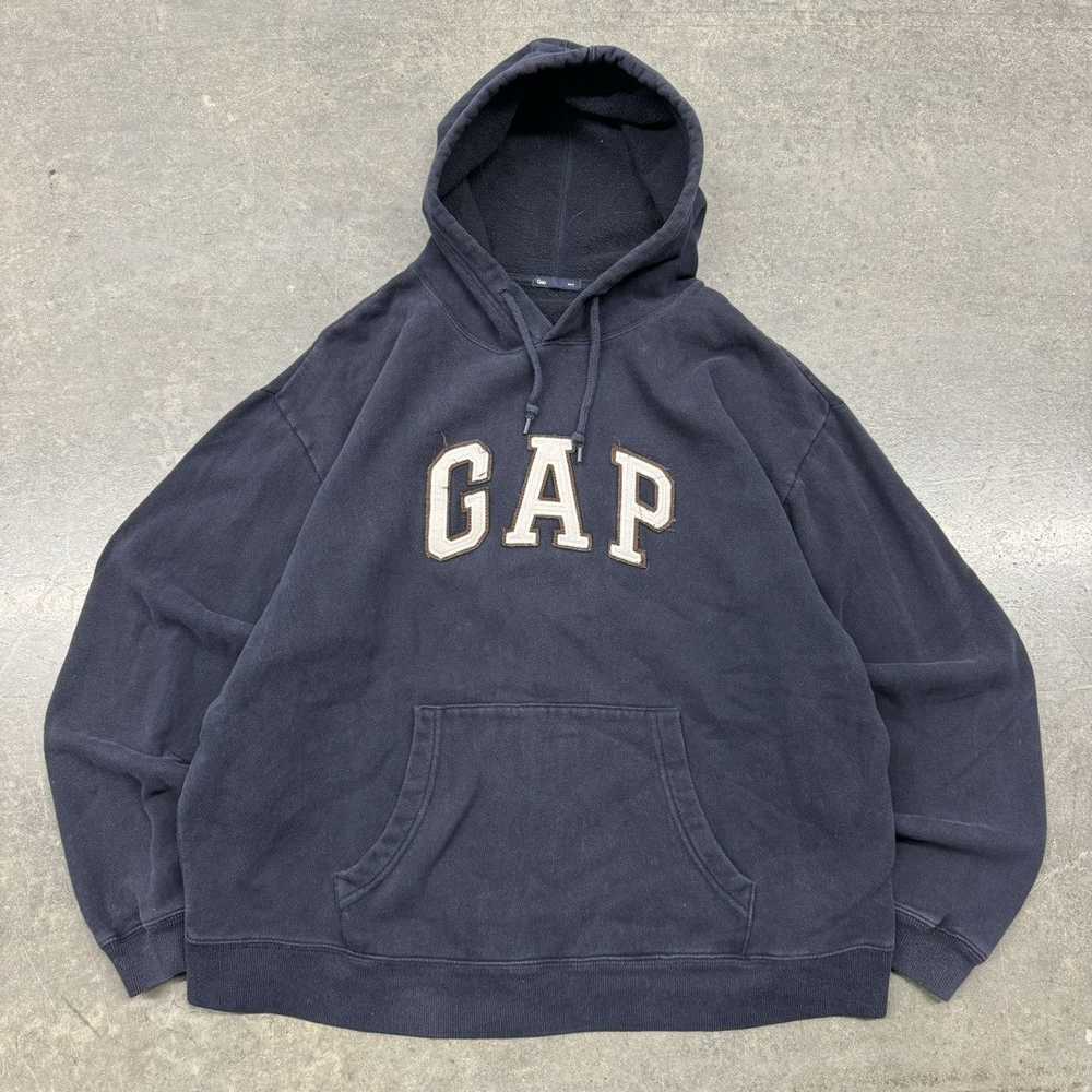 Gap × Streetwear × Vintage Y2K GAP EMBROIDERED SK… - image 1