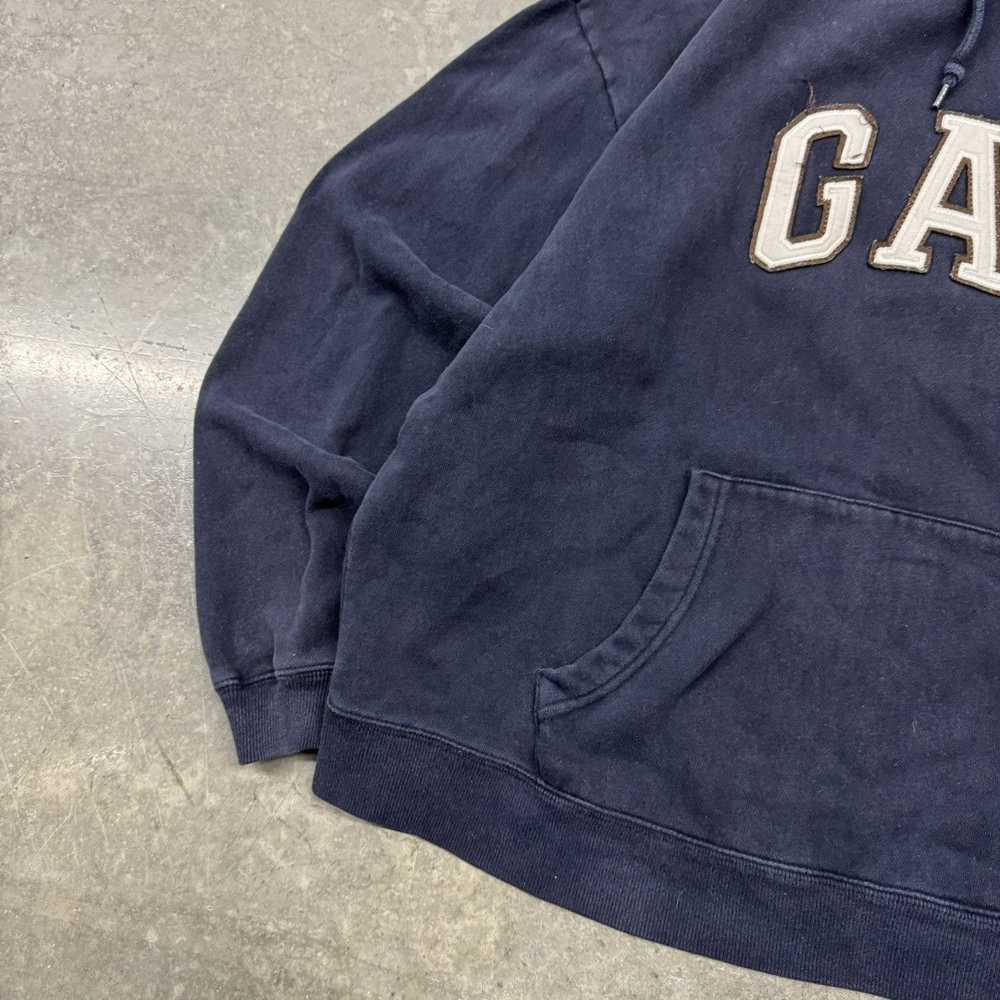 Gap × Streetwear × Vintage Y2K GAP EMBROIDERED SK… - image 3