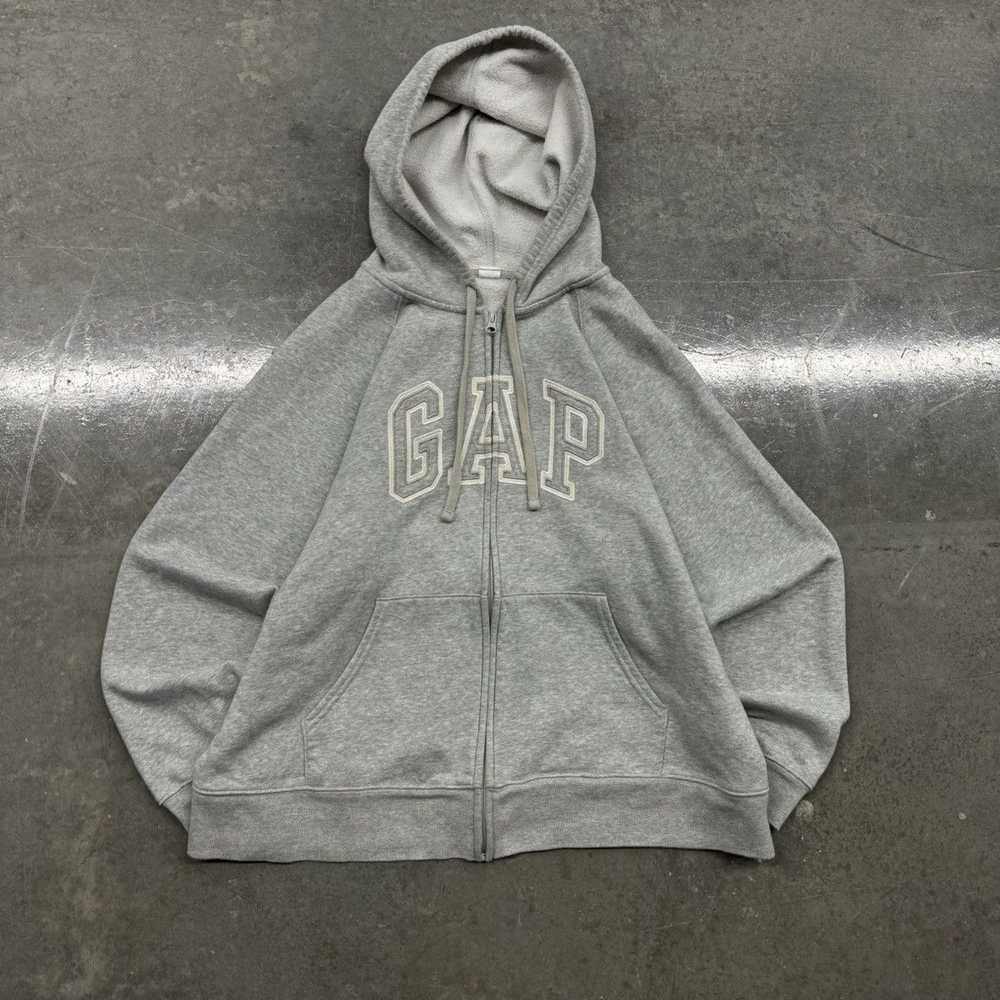 Gap × Streetwear × Vintage VINTAGE Y2K GAP EMBROI… - image 1