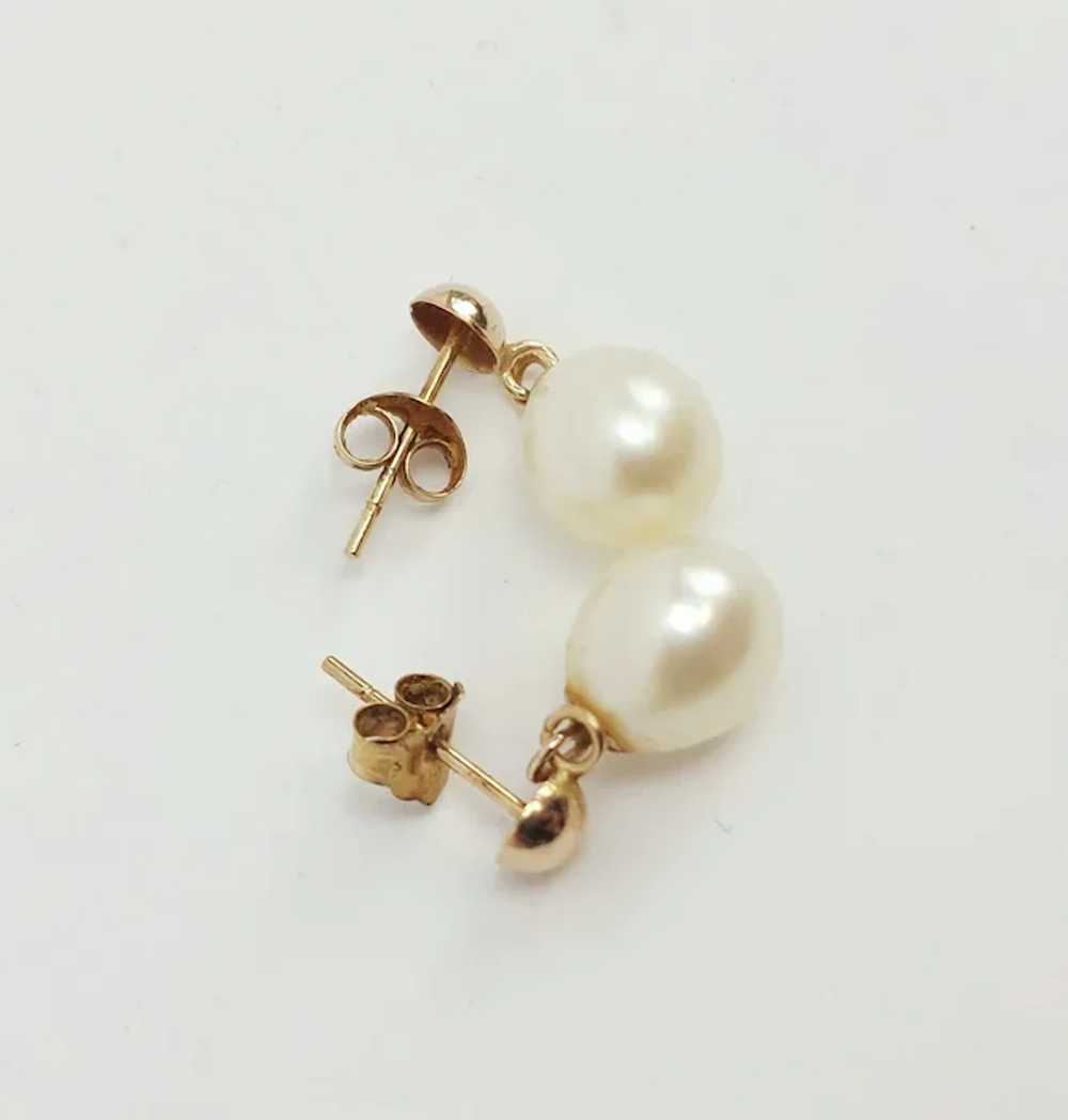 Pair of 9ct Gold Pearl Dangle Earrings - image 2