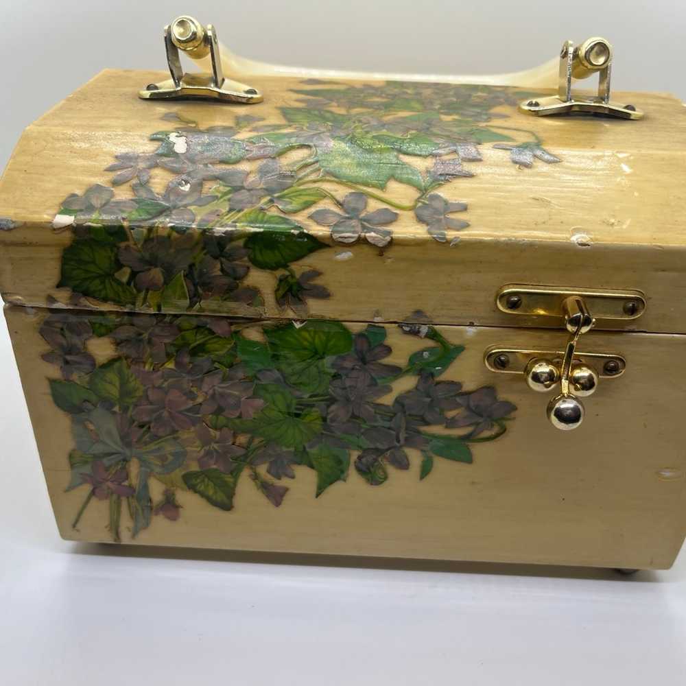 1970's MCM Vintage Violets Wooden Box Purse with … - image 5