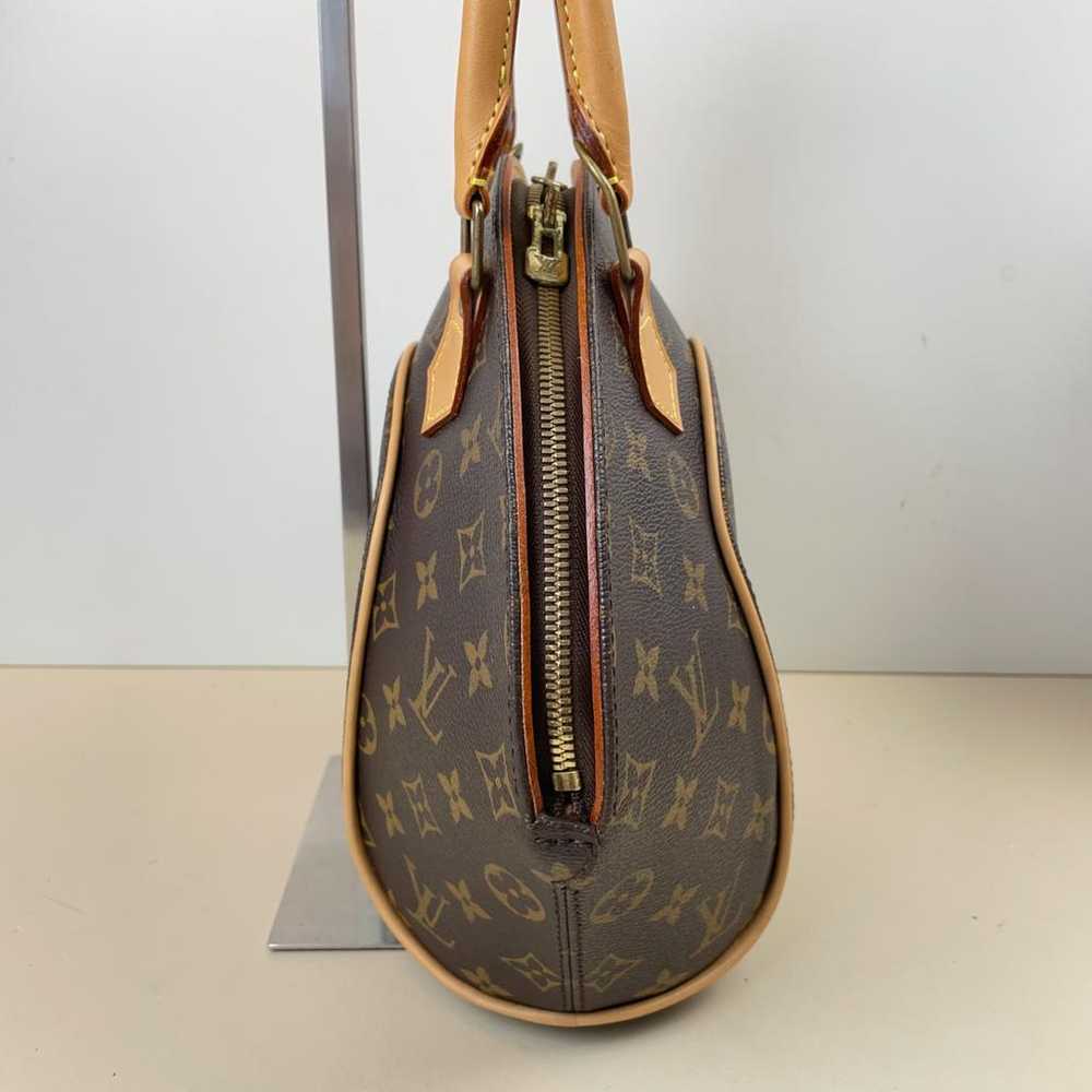 Louis Vuitton Ellipse leather handbag - image 3