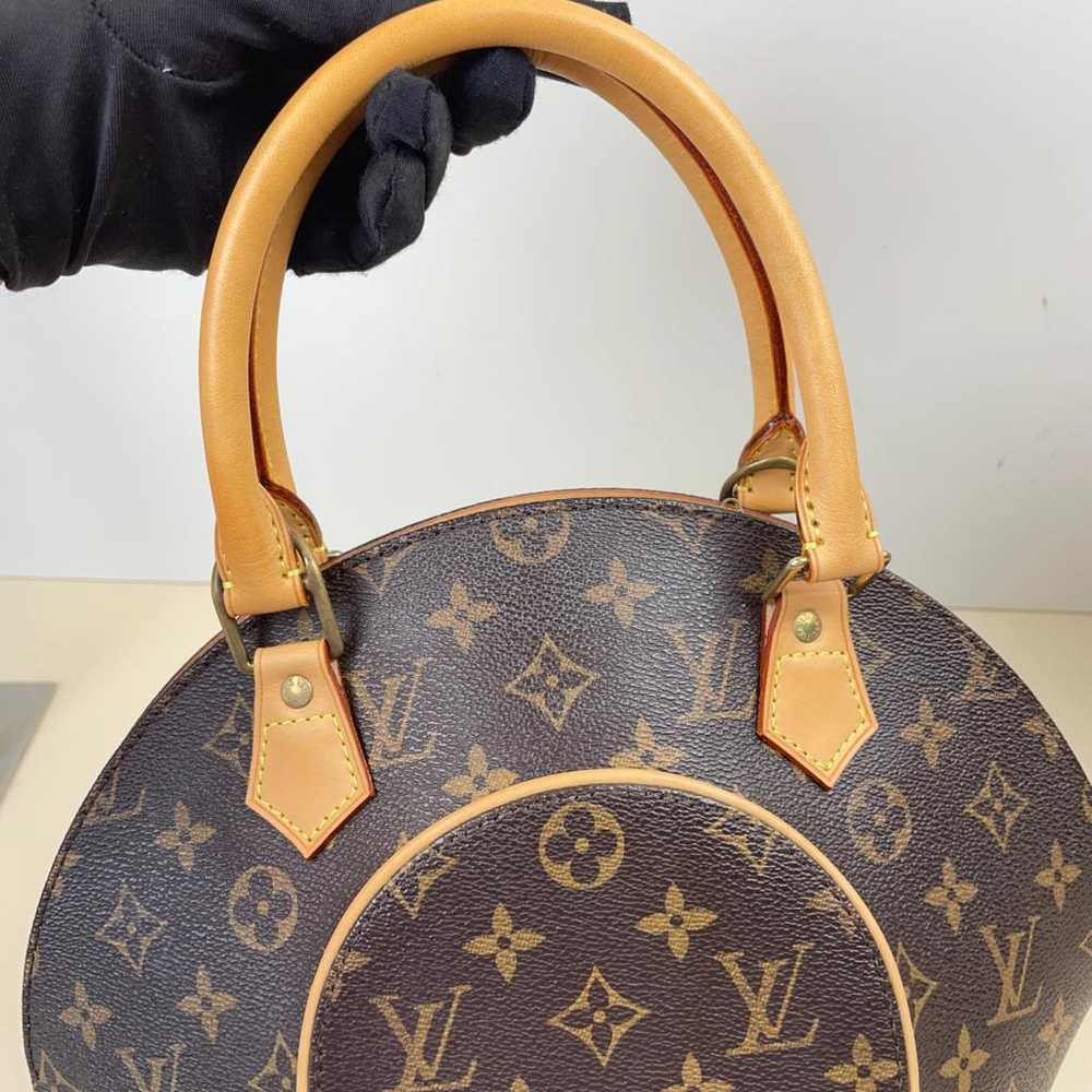 Louis Vuitton Ellipse leather handbag - image 6