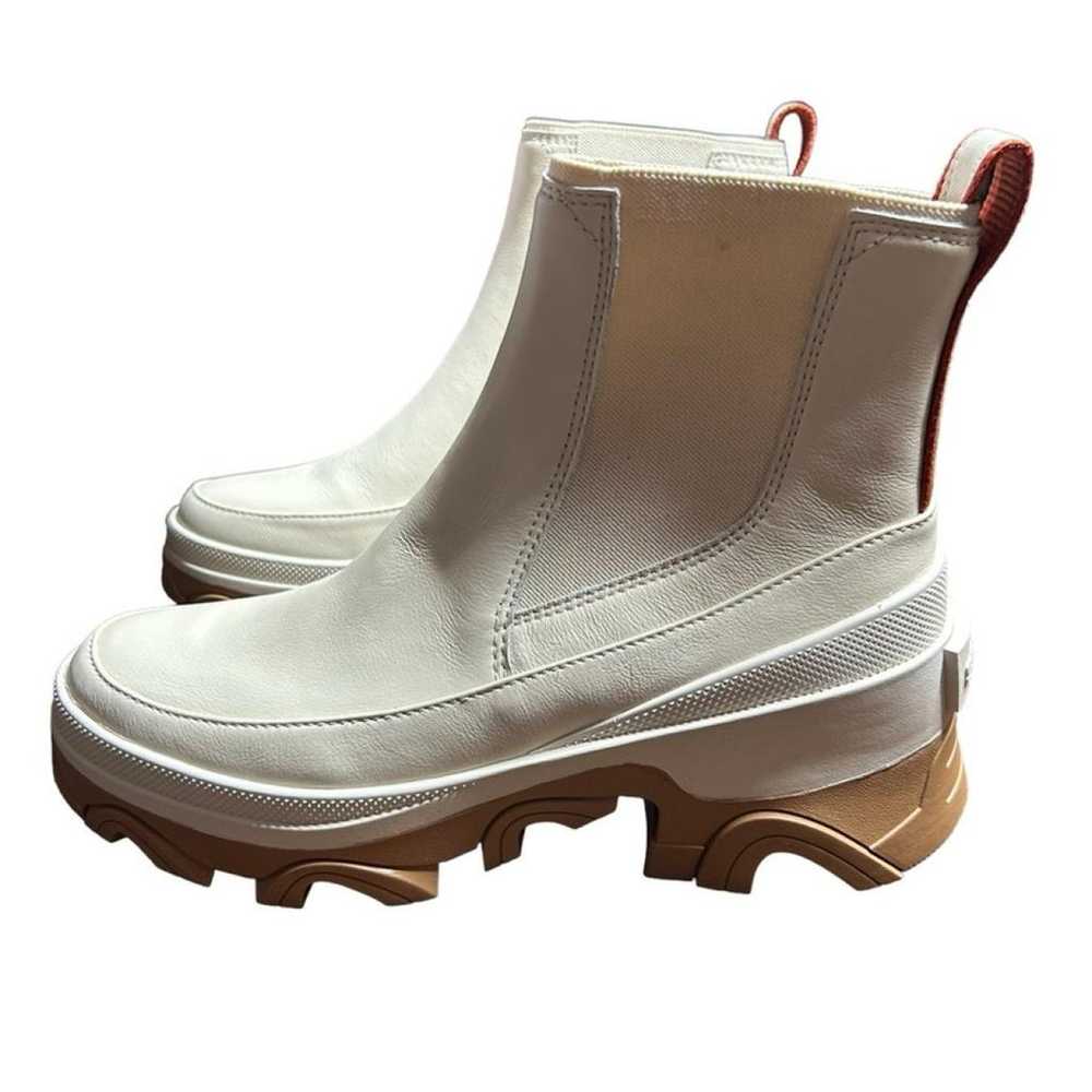 Sorel Leather snow boots - image 2