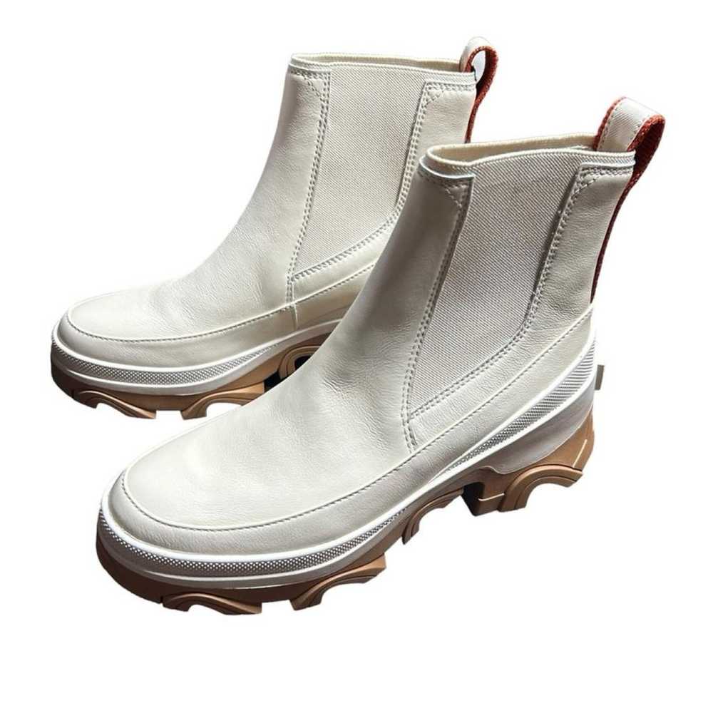 Sorel Leather snow boots - image 7