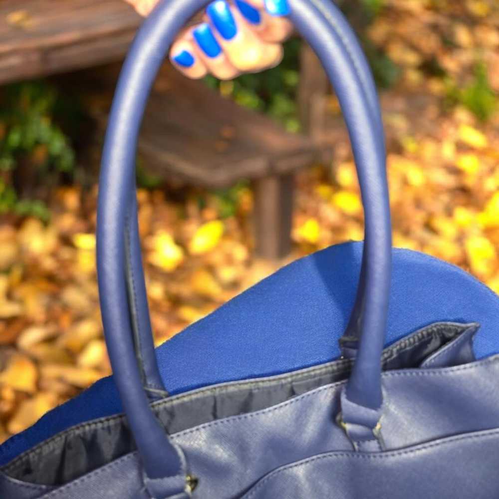 Tommy Hilfiger Vegan leather tote - image 8