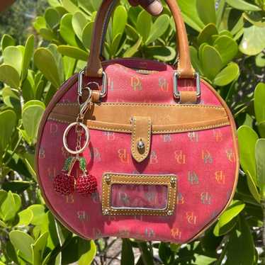 Vintage Dooney and Bourke canteen bag - image 1