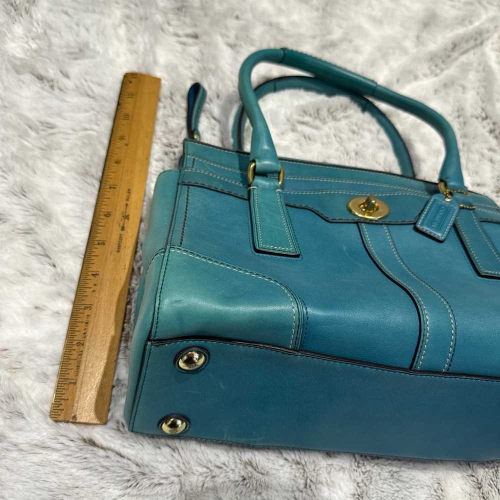 Coach shiny Hamptons blue leather bag - image 2