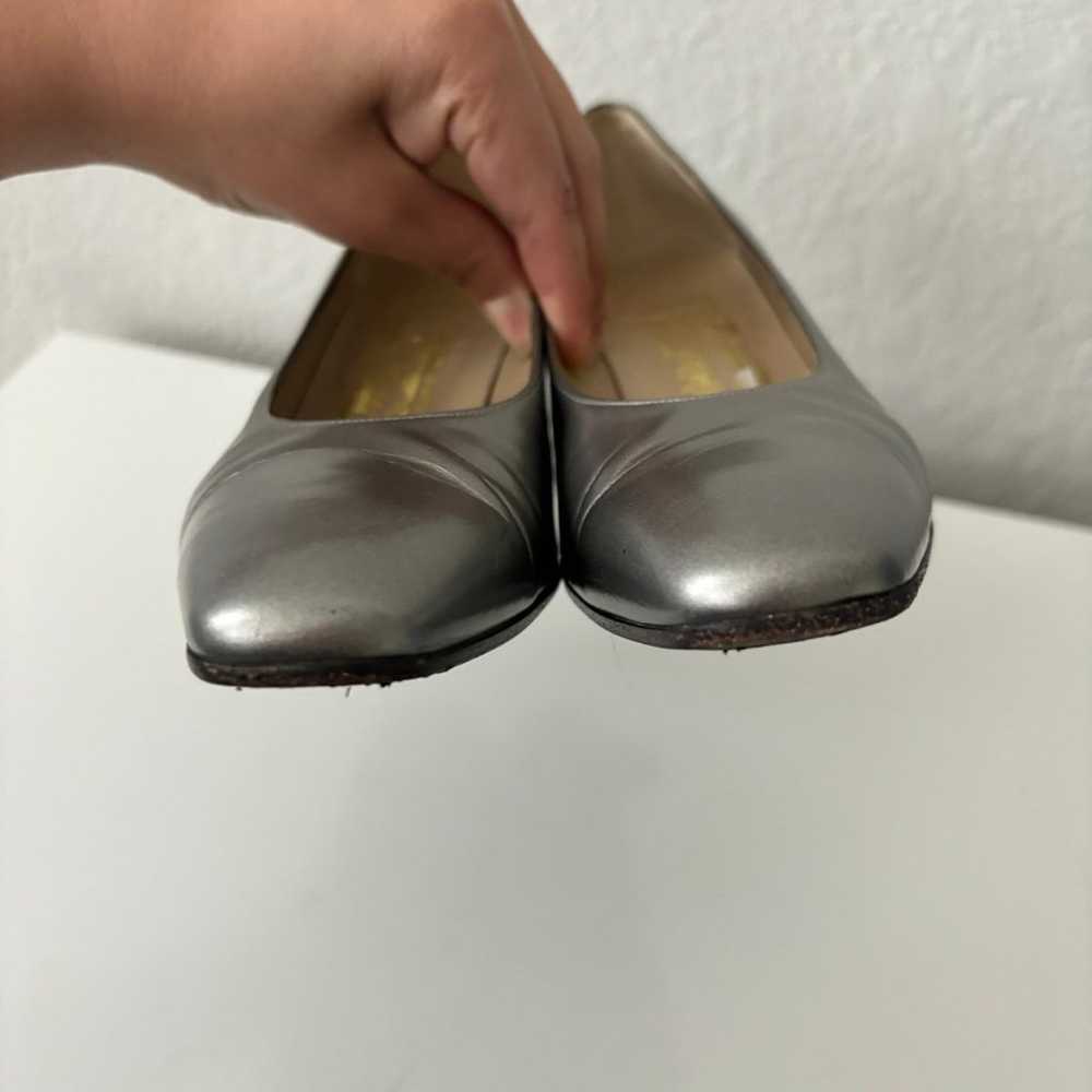 Vintage Salvatore Ferragamo Grey Heels Size 9.5 - image 6