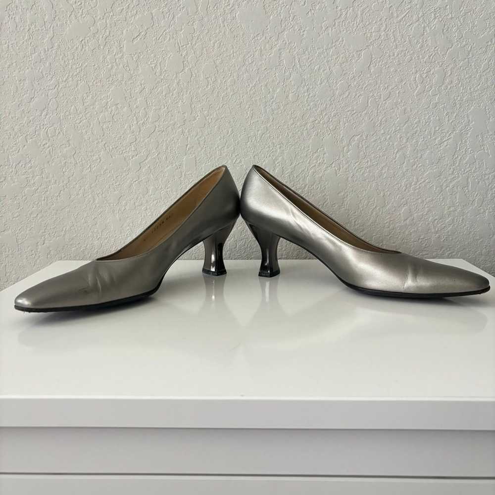 Vintage Salvatore Ferragamo Grey Heels Size 9.5 - image 9