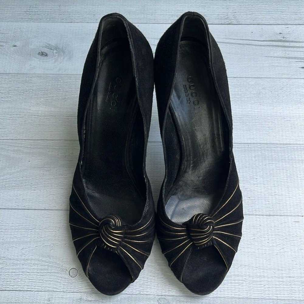 Gucci Vintage Black Suede Knotted Gold Lined Peep… - image 1