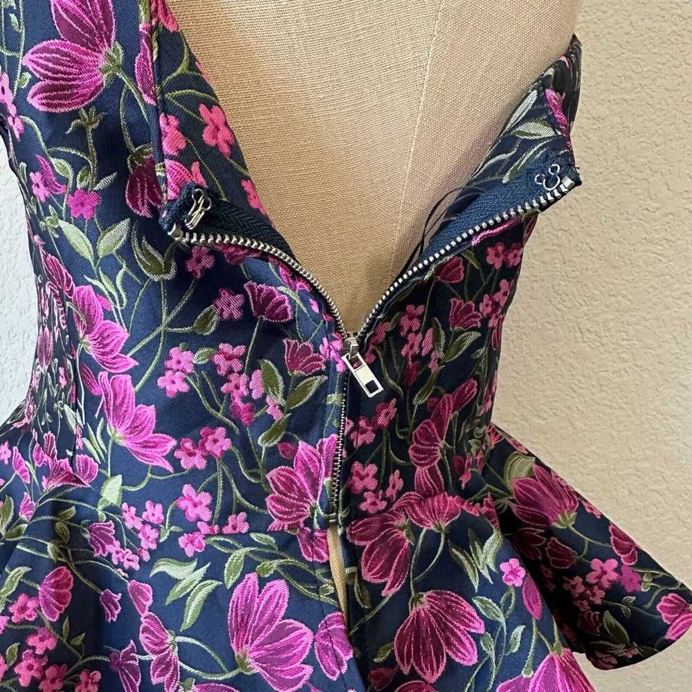 NWOT EN SAISON Floral Jacquard One Shoulder Top i… - image 6