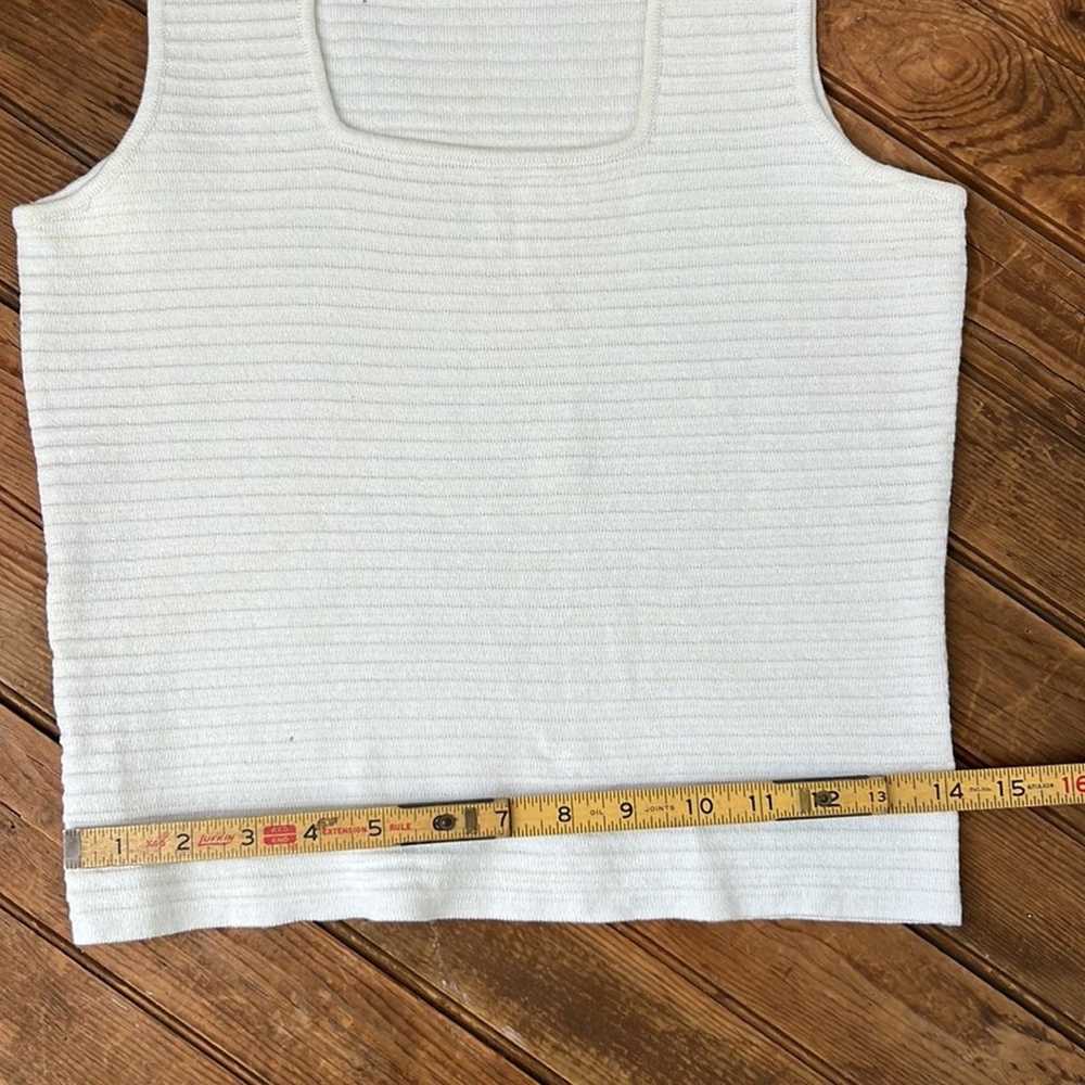 Women’s vintage 90s Burberrys white sleeveless kn… - image 6