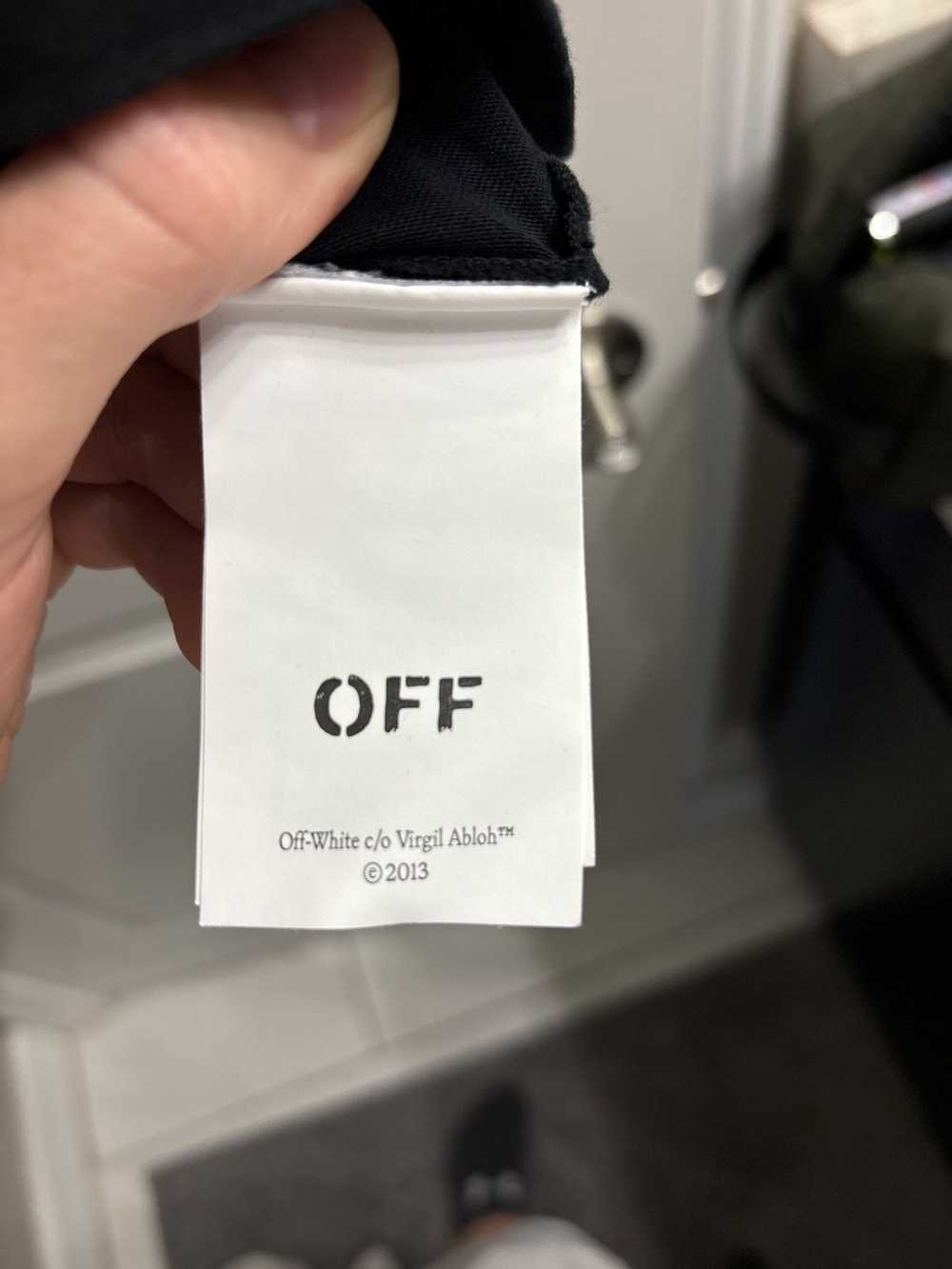 Off-White Off white blurred logo - image 5