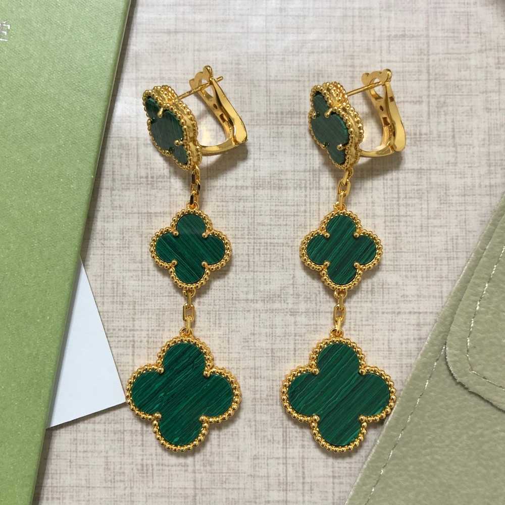 18k yellow gold malachite three flower earrings - image 4