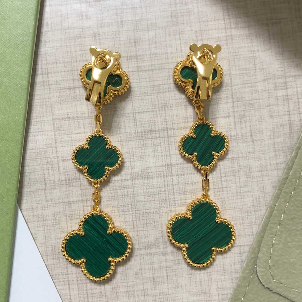 18k yellow gold malachite three flower earrings - image 5