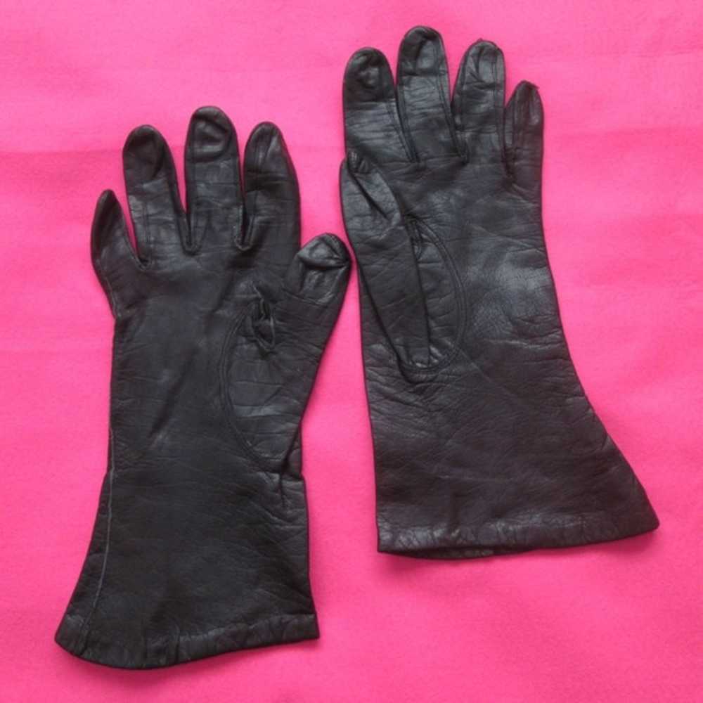 silk lined black vintage leather gloves size 7 - image 3