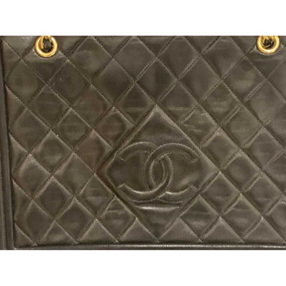 Chanel Chanel 22 leather handbag - image 2