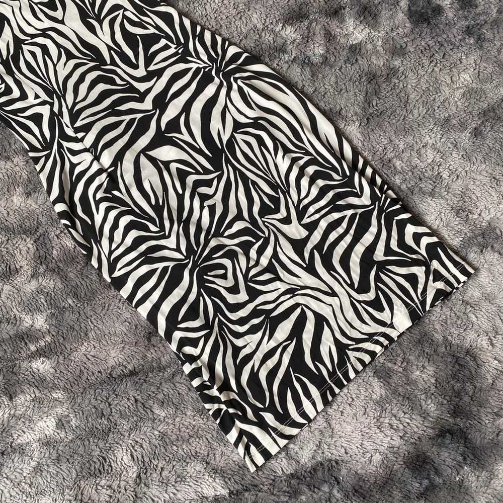 VTG Maggy London Zebra Dress - image 12