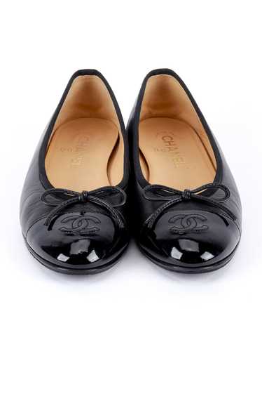 CHANEL Cap Toe Leather Ballet Flats II