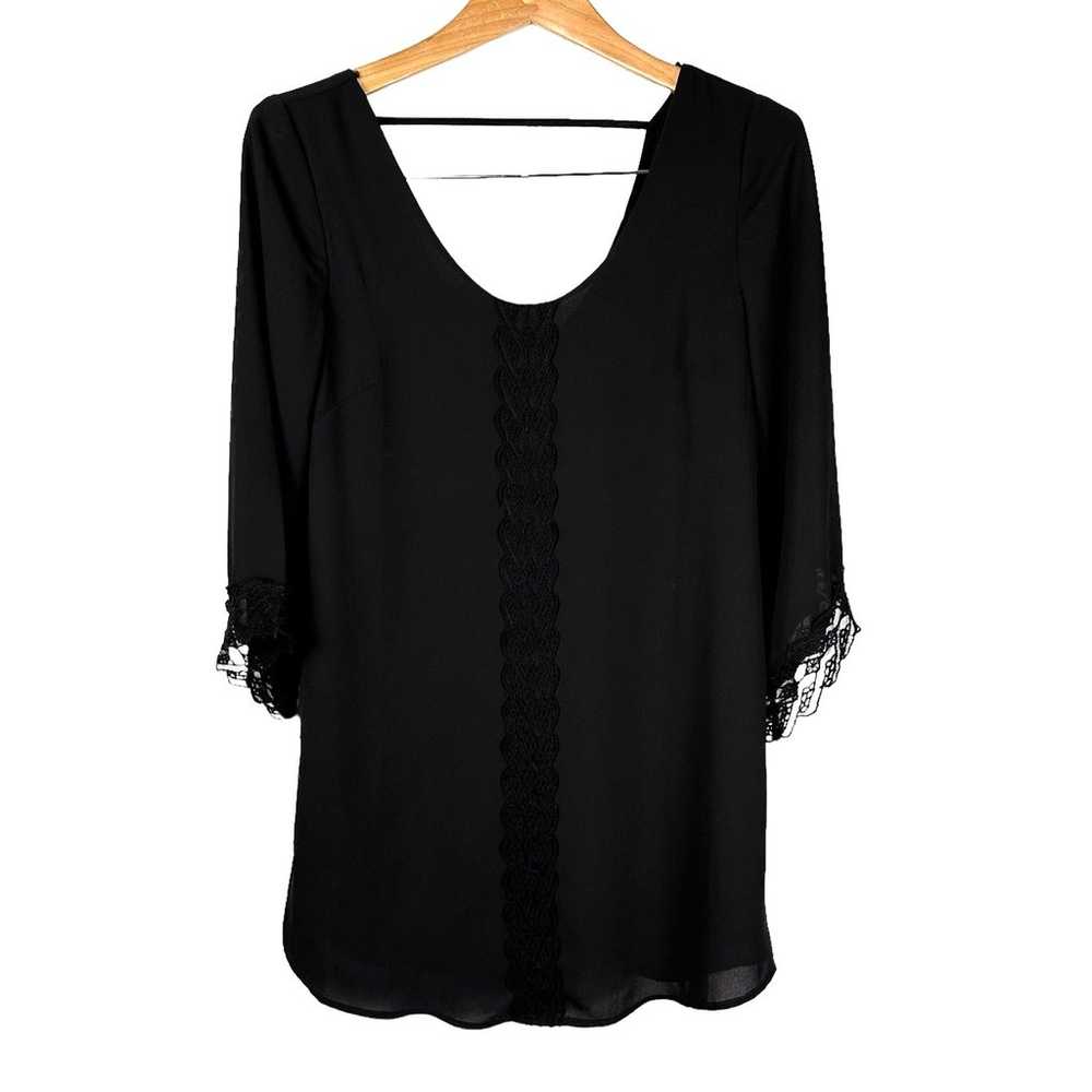 ASTR Black Lace 3/4 Sleeve Scoop Neck Shift Mini … - image 3