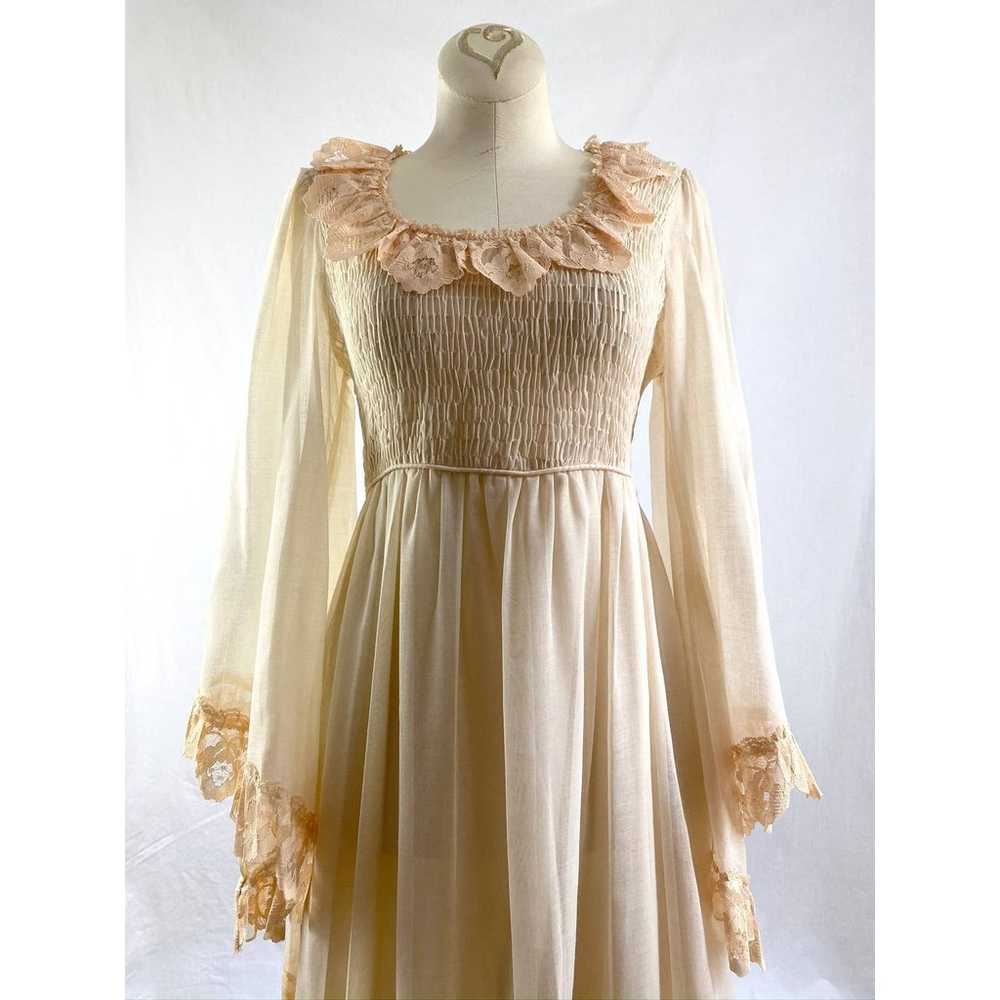 70s Vintage Bohemian Wedding Dress Size S Ivory C… - image 4