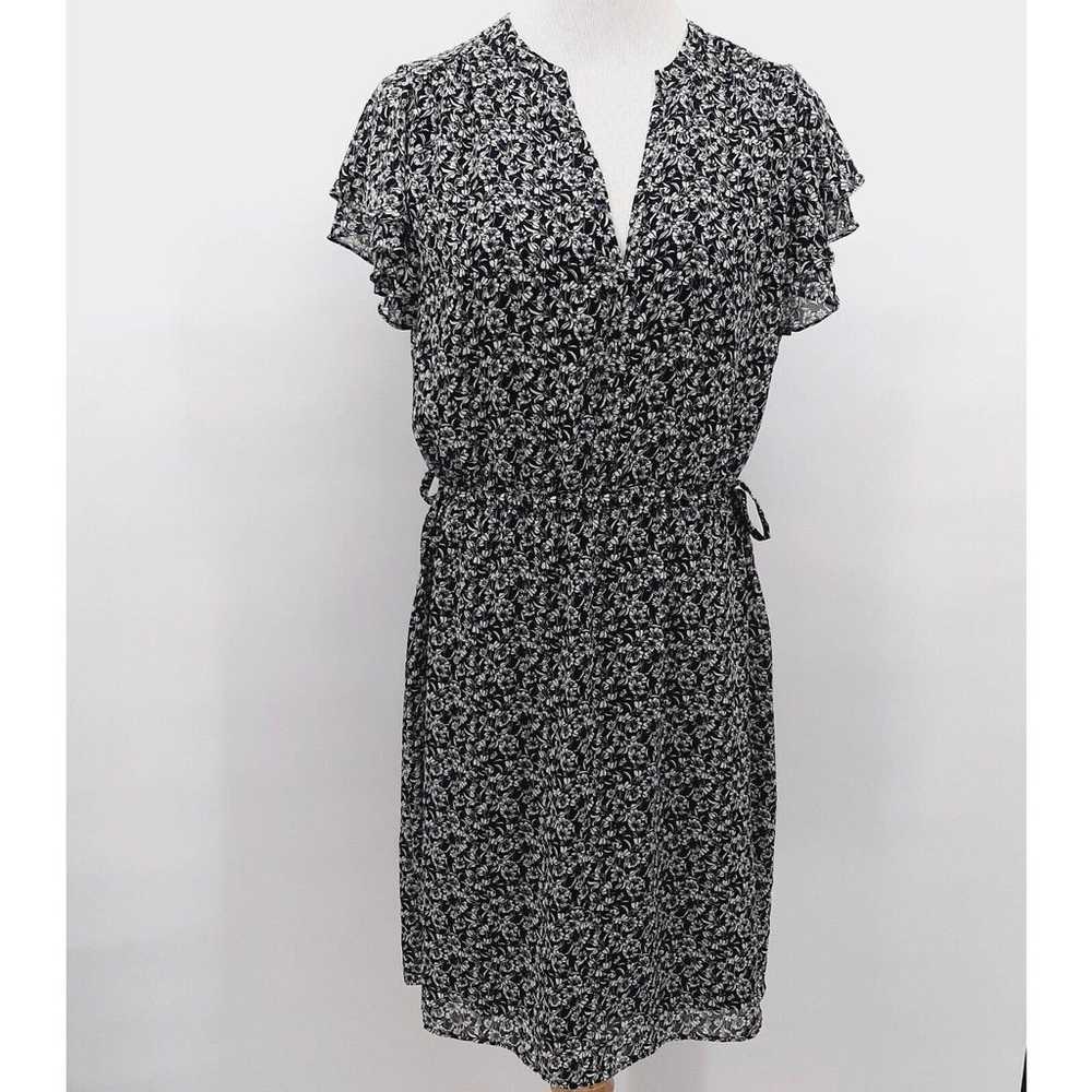 H&M knee length dress Size medium White and Black… - image 1