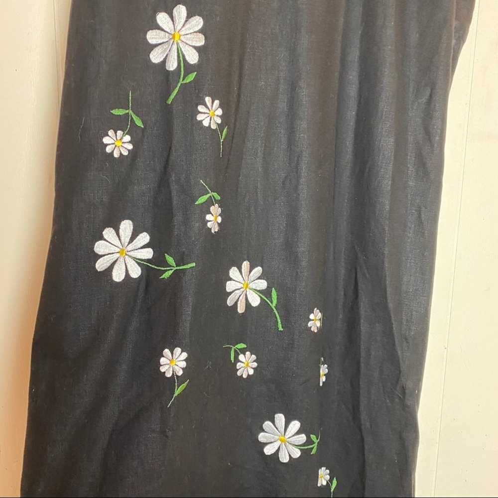 Vintage Black Embroidered Daisies Linen Midi Dress - image 2