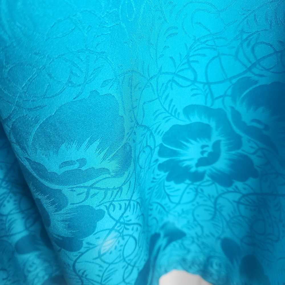 Vintage MS Chaus 8 AquaBlue 100% SILK ShrtslvelsP… - image 5