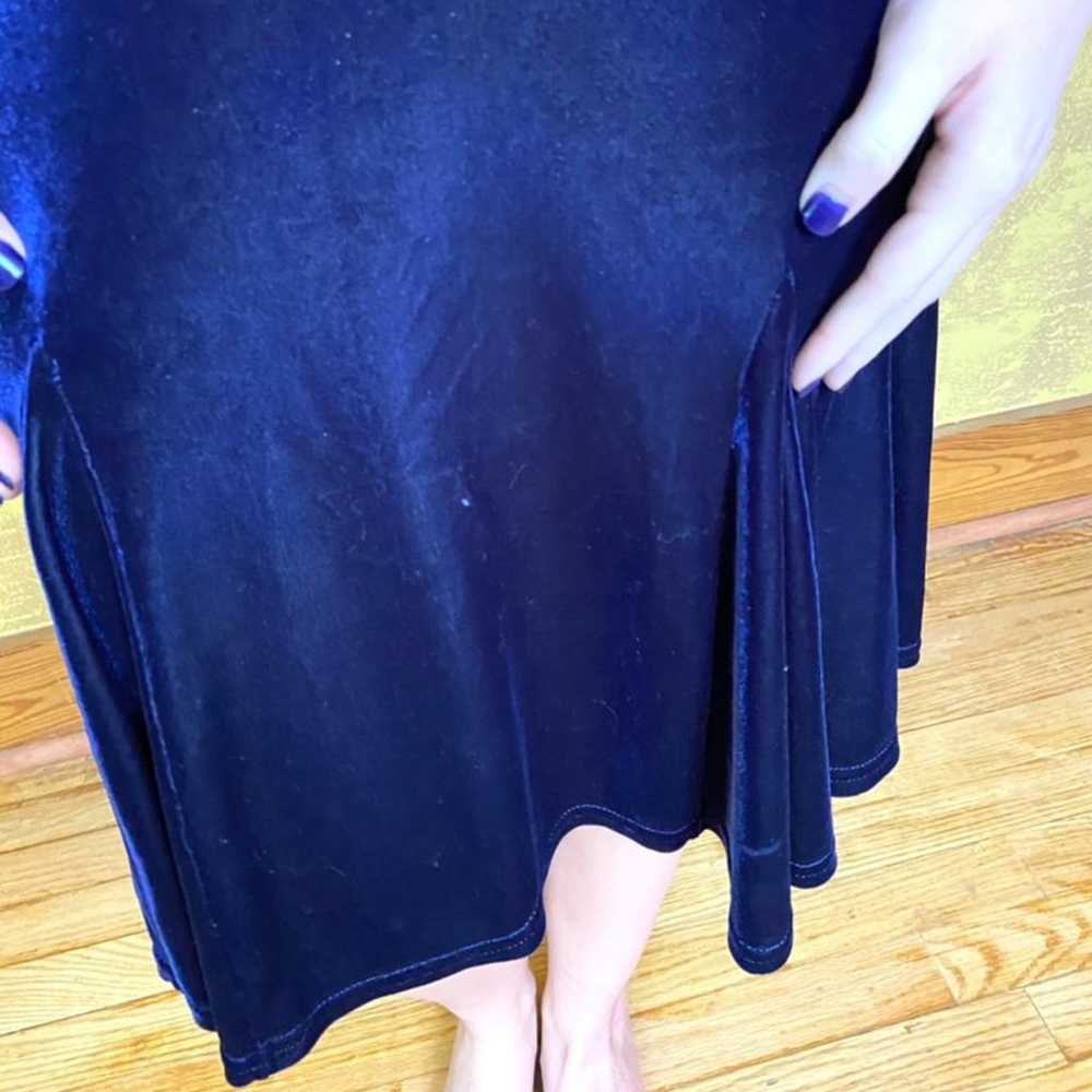 Vintage Victoria's Secret Velvet Slip Dr - image 3