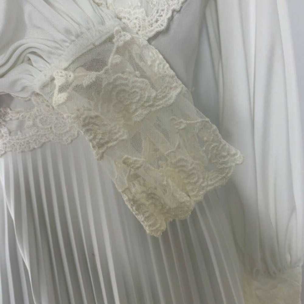 Vintage 1970/80s Union Made Wedding Gown - image 5