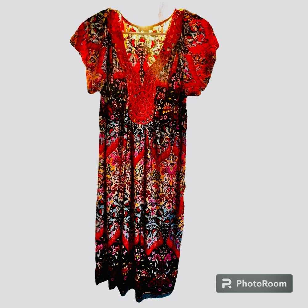 Live and Let Live, Large Mid Length Dress - image 6