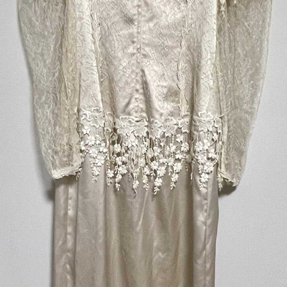 Vintage Satin and Lace Bridal Gown - image 7